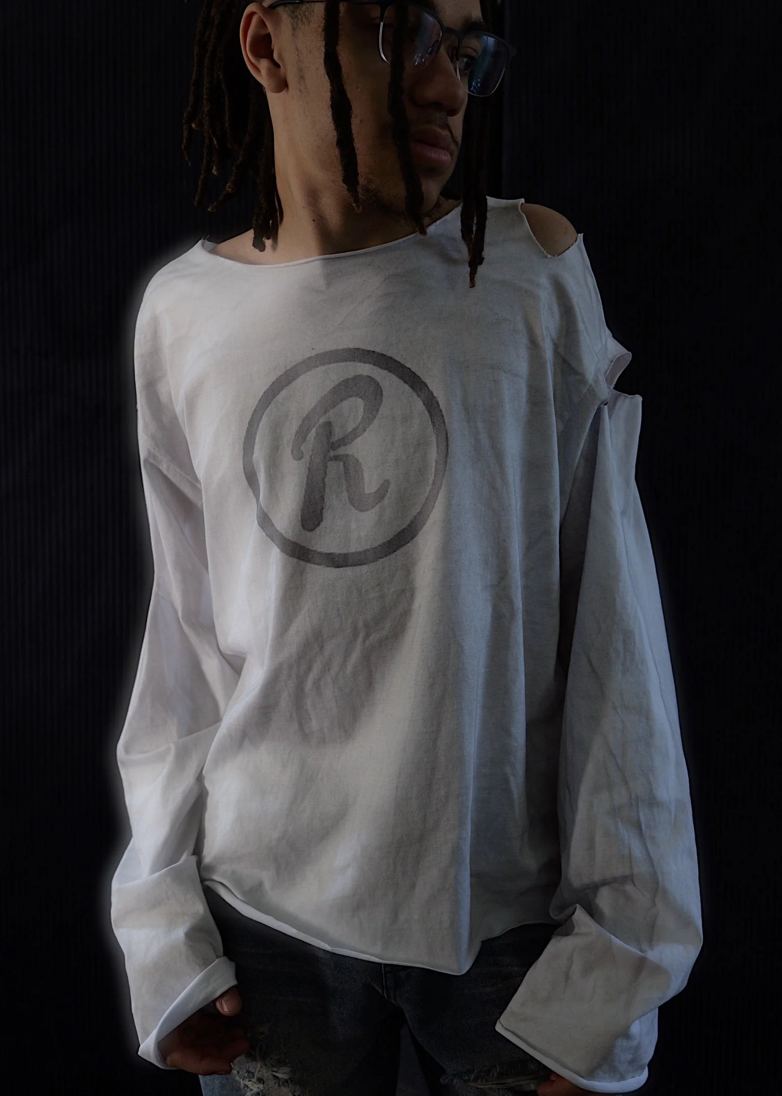 Ripped longsleeve