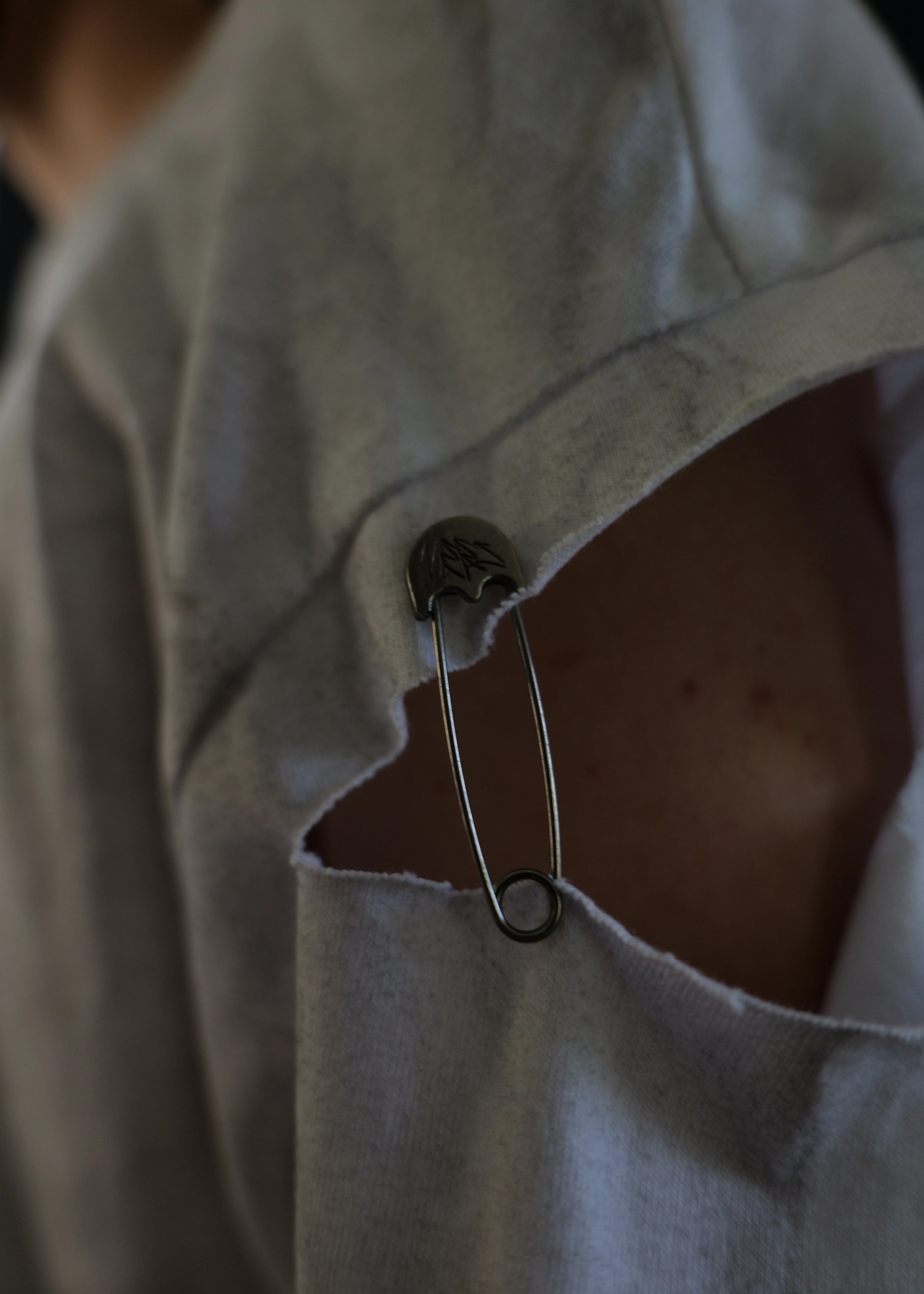 Ripped longsleeve - Image 3
